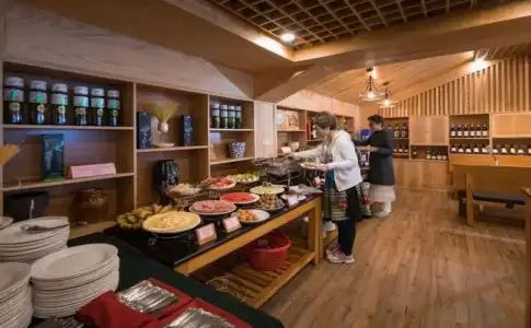 Sunny Mountain - 7