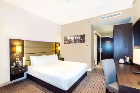Premier Inn Al Jaddaf - 40