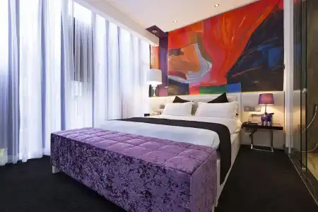 Signature Boutique - 6