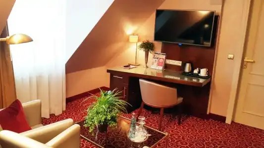 Best Western Plus StadtPalais - 57