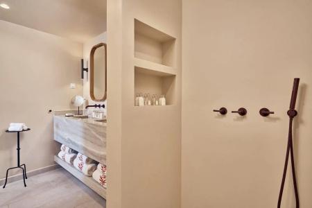 Mykonos Theoxenia Boutique - 160