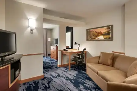 Fairfield Inn & Suites by Marriott Tallahassee Central - 50