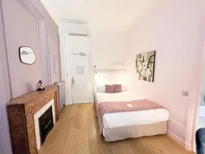 Globe et Cecil Hôtel - 58
