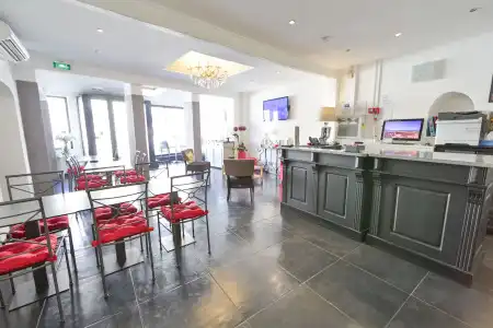 Hôtel Le Mistral - 10