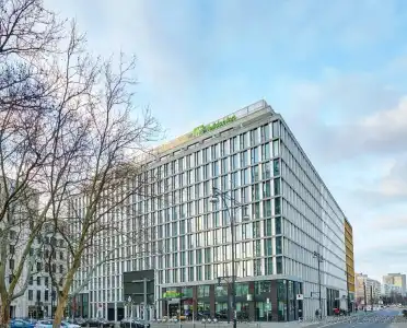Premier Inn Berlin Alexanderplatz - 0