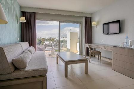 HD Beach Resort & SPA - 41