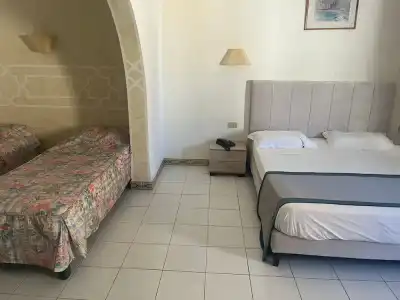 Hôtel Mezri - 48