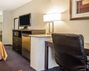 Quality Inn & Suites Silicon Valley - 5