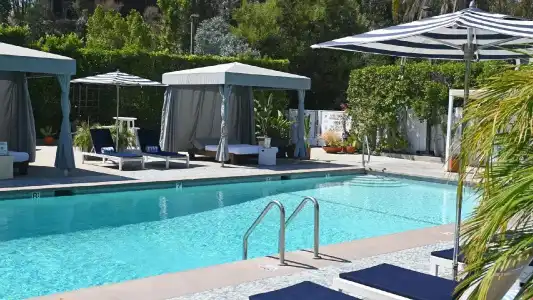 Luxe Sunset Boulevard - 44