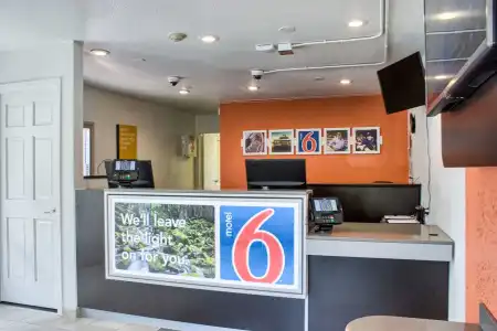 Motel 6 Seattle, WA - South - 11