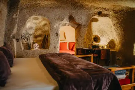 Helios Cave - 2
