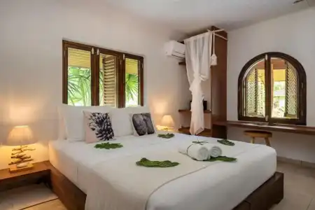 Bliss Praslin - 99