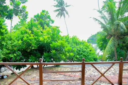 OYO 388 Surf Sea Breeze - 50