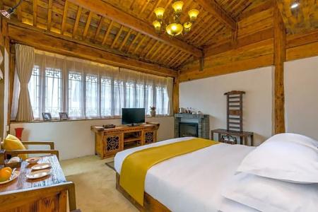 Lijiang E-Outfitting Boutique - 21
