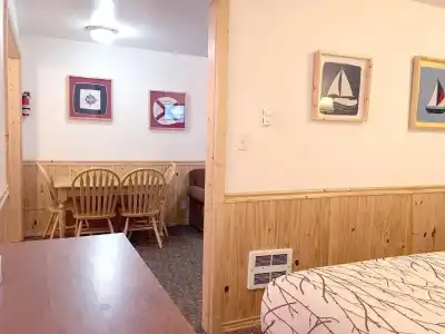 Park Motel and Cabins - 322