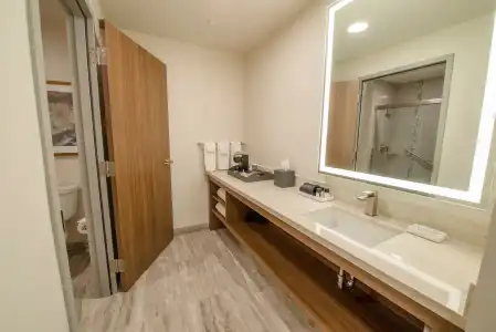 Legacy Resort & Spa - 7