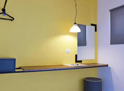 Hillside Studios & Apartments - 24