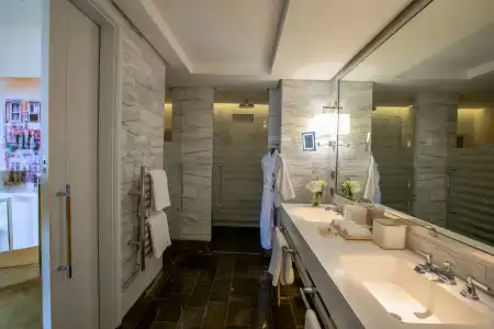 Fairmont - 8