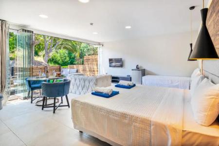 Bamboo Suites Adults Only - 102