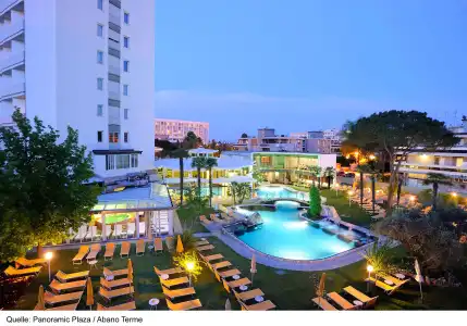Plaza - 18