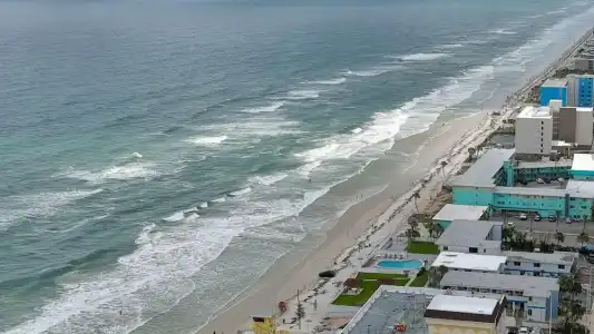 Driftwood Beach Motel - 15