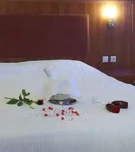 Parnis Palace Suites - 8