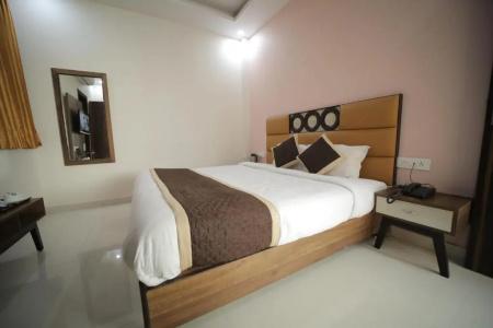 Reeve Inn - 4