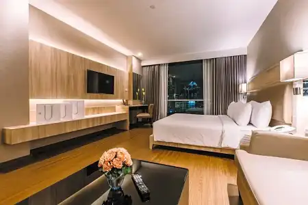 Adelphi Suites Bangkok - 168
