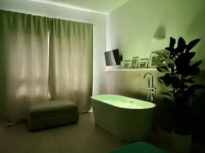 Le Coq Suites - 90