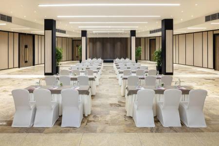 Melia Danang Beach Resort - 42