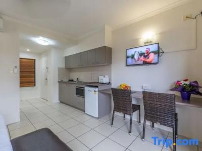 Southern Cross Atrium Apartments - 220