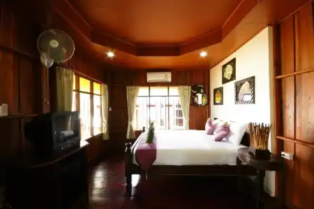 Tharathip Resort - 168
