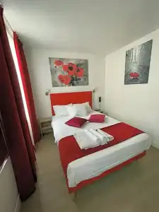 Hôtel De Bordeaux - 78