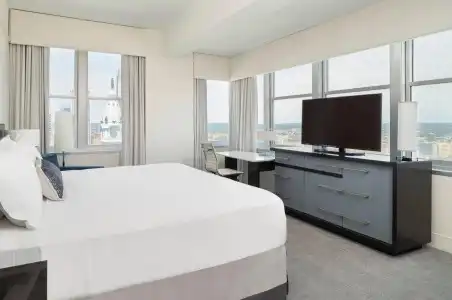 Loews Philadelphia - 70