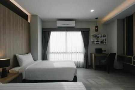 Arista Ubon - 25