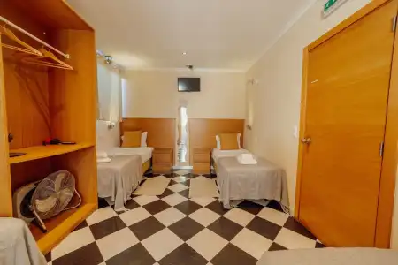 DownTown Guest House - 26