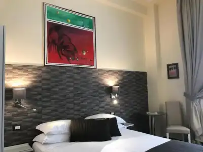 Piazza Carità - 67
