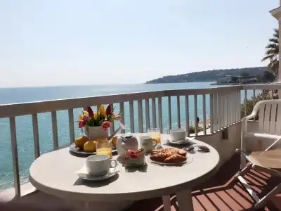 Hôtel Le Dauphin - 58