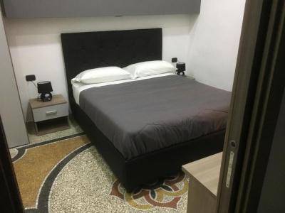 MB95 Mezzocannone Luxurious B&B - 29