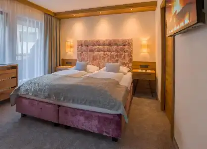 Hotel-Garni Jakober - 95