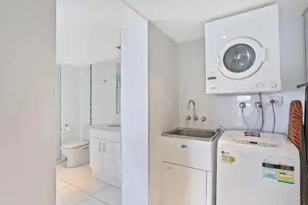 De Ville Apartments - 188