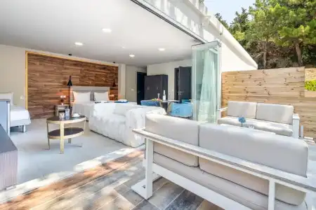 Bamboo Suites Adults Only - 127