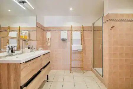 Hôtel La Nartelle - 96