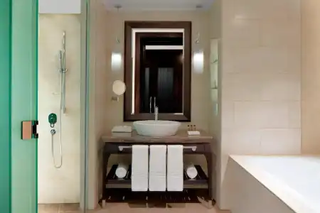 Sheraton Sharjah Beach Resort & Spa - 48