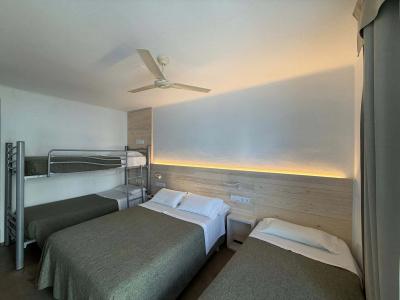 Hostal Rom - 35