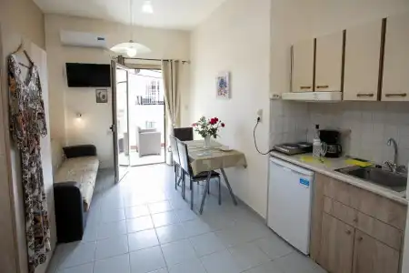 Rania Studios - 149