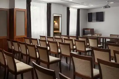 Harvey Spa - 19