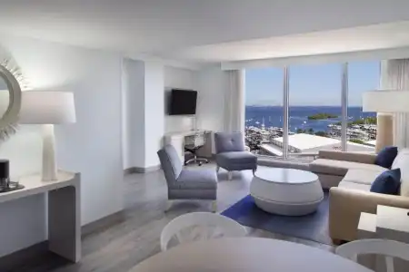 Courtyard by Marriott Miami Coconut Grove - 77