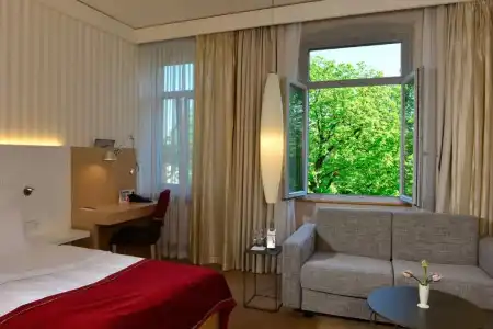 Best Western Premier Victoria - 38