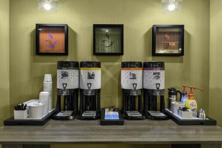 Hampton Inn & Suites Los Angeles/Hollywood - 22